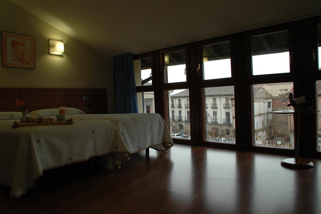 Hotel Zaravencia By Bossh Hotels Toro Exteriér fotografie
